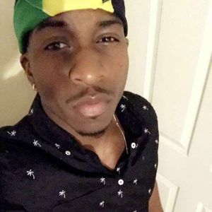 Meet your Posher, Avery